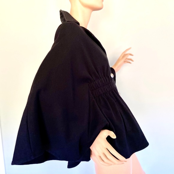 Cape/Poncho-style button front jacket - Picture 2 of 4